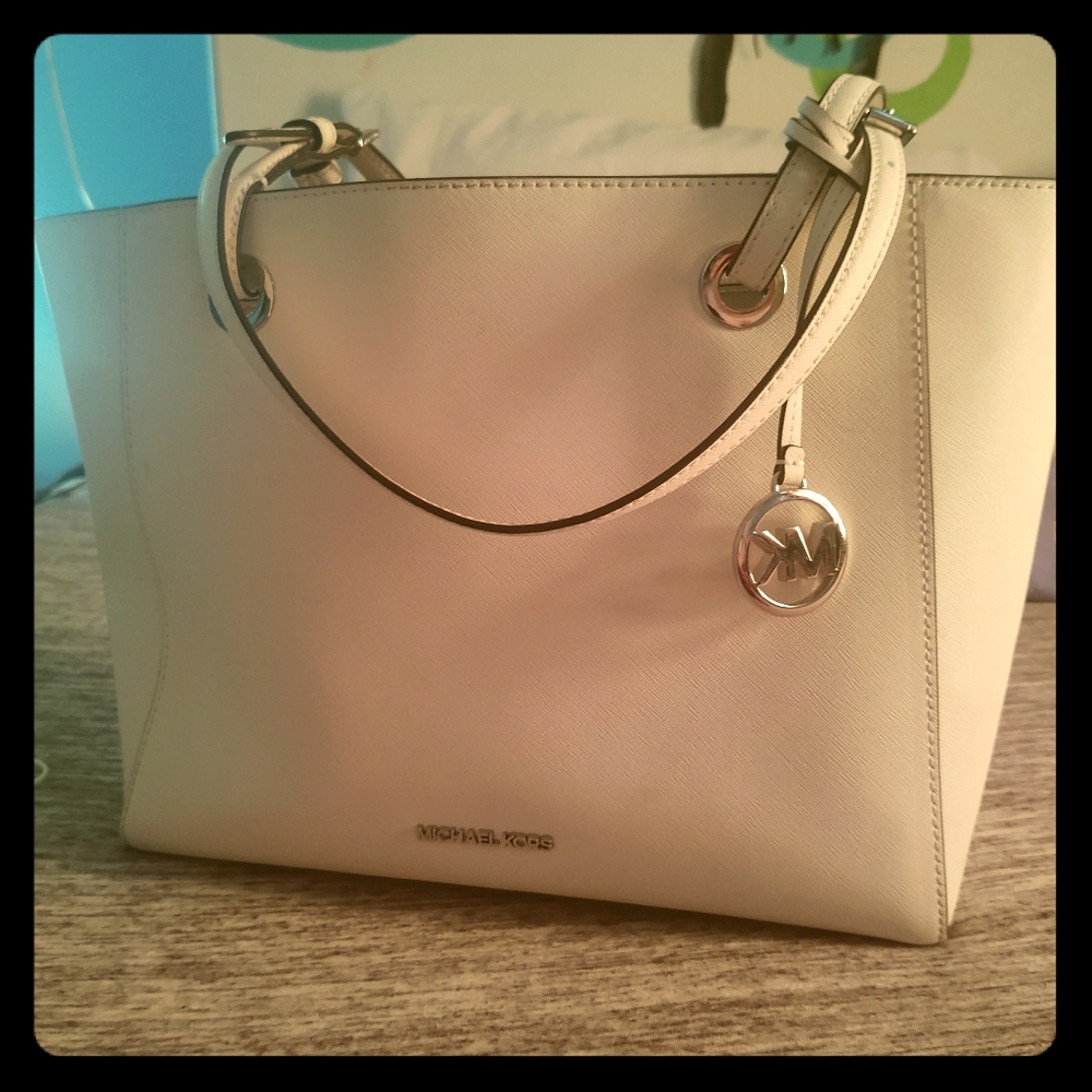 MK Purse